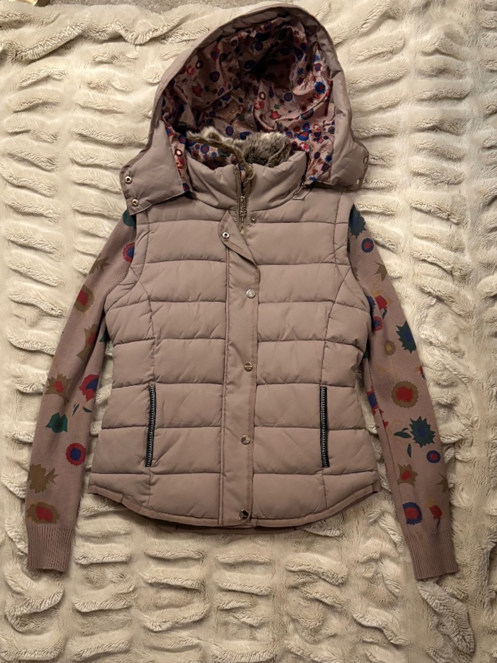 Desigual Pia 2-in-1 Puffer Jacket Vest Detachable Knit Floral Sleeves Taupe